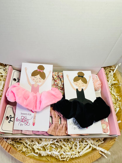 (22-piece kids in box) accessories set, featuring 20 hairpins and 2 ponytails. Made with high-quality materials this product with box