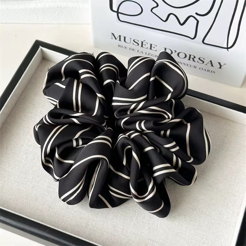 (Bundle of 2pcs) XXL scrunchies fashionable Satin Plaid Large Scrunchies Elastic Hair Band Hair Accessories for Women (16cm)