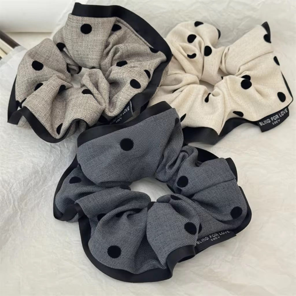(Bundle of 3pcs ) Neu eingetroffen: Elegante Haargummis aus Stoff mit Polka-Dots, 15cm groß, 3er-Set für Damen