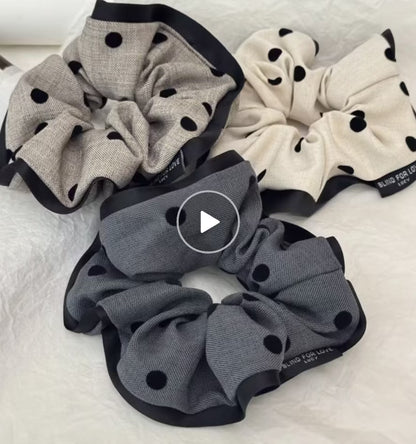 (Bundle of 3pcs ) Neu eingetroffen: Elegante Haargummis aus Stoff mit Polka-Dots, 15cm groß, 3er-Set für Damen