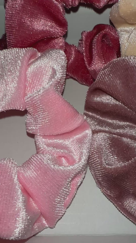(Bundle of 5-piece) velvet scrunchie set arrives in an elegant presentation box,